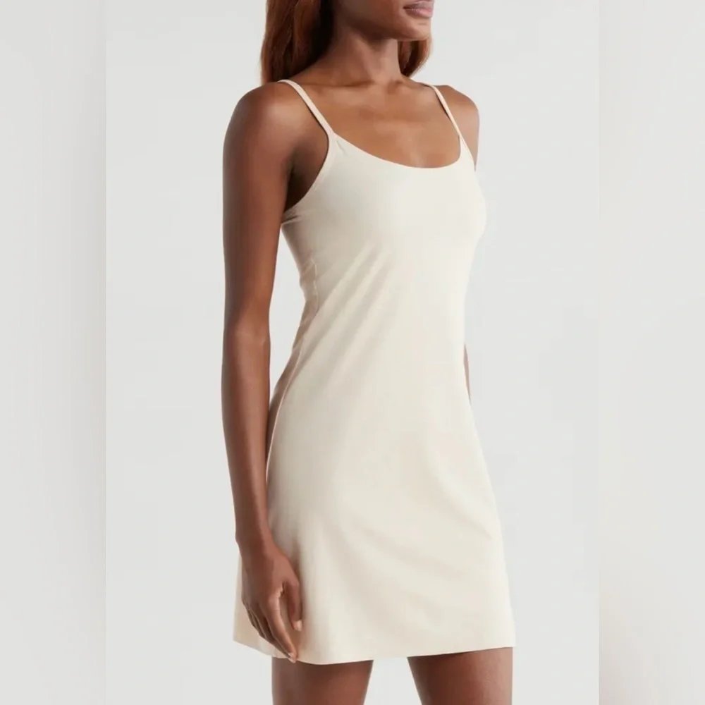 New Nordstrom Everyday Invisible Edge Full Slip Beige Smoke spandex